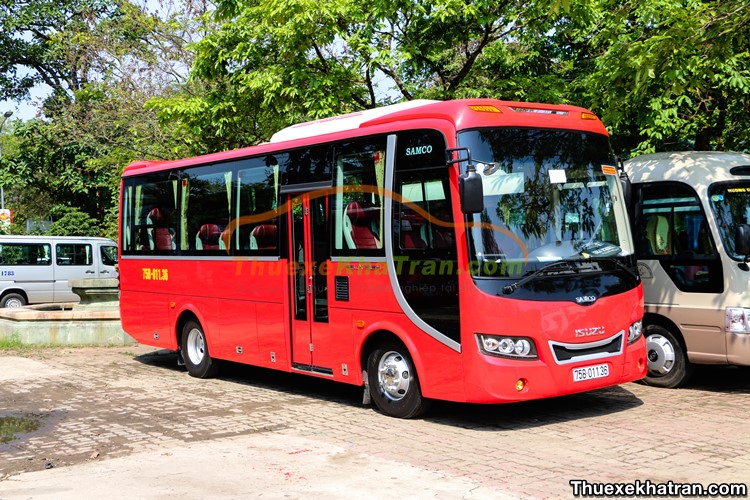 Thuê xe từ Huế đến Quảng Bình 29 chỗ Samco-Isuzu